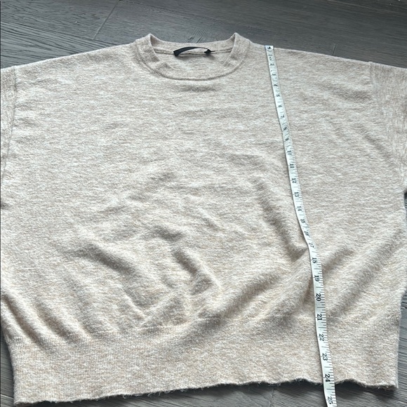 Jenni Kayne | Oversized merino wool and cashmere cream and tan knit sweater - Picture 6 of 10